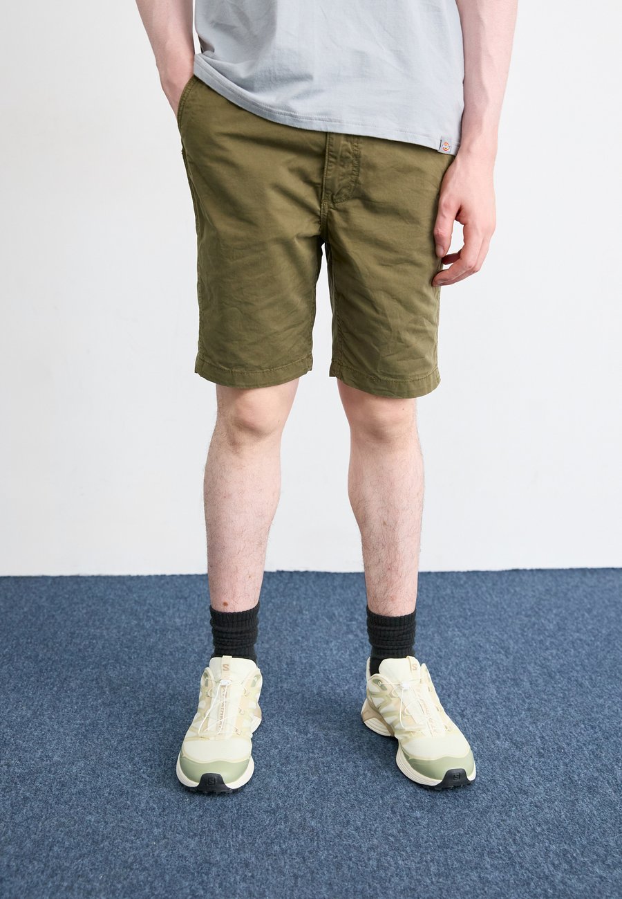 Шорты Alpha Industries BASIC, Dark Olive/Khaki
Шорты Alpha Industries BASIC, Dark Olive/Khaki