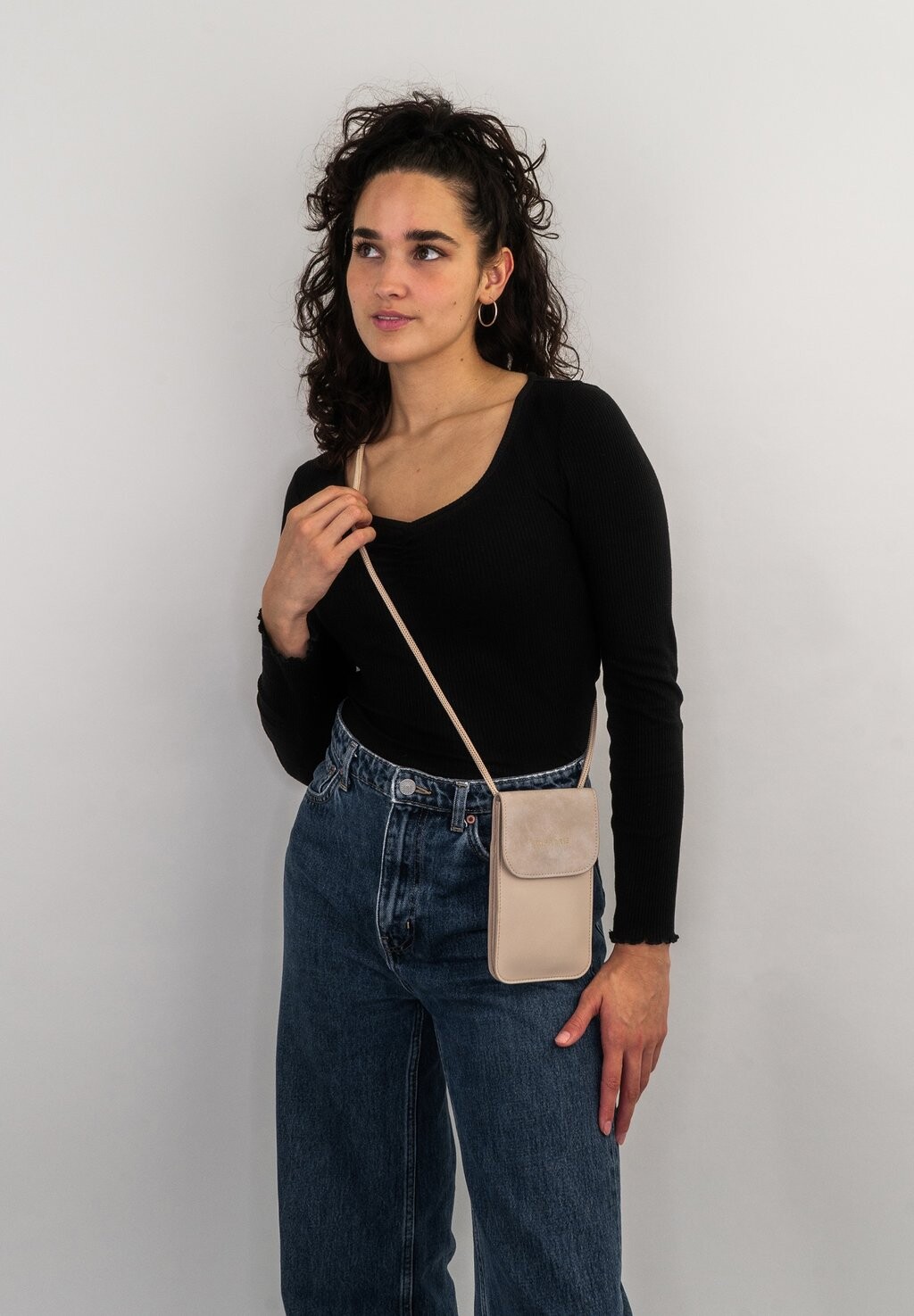 Сумка через плечо Expatrié, бежевый
Сумка через плечо Expatrié, бежевый