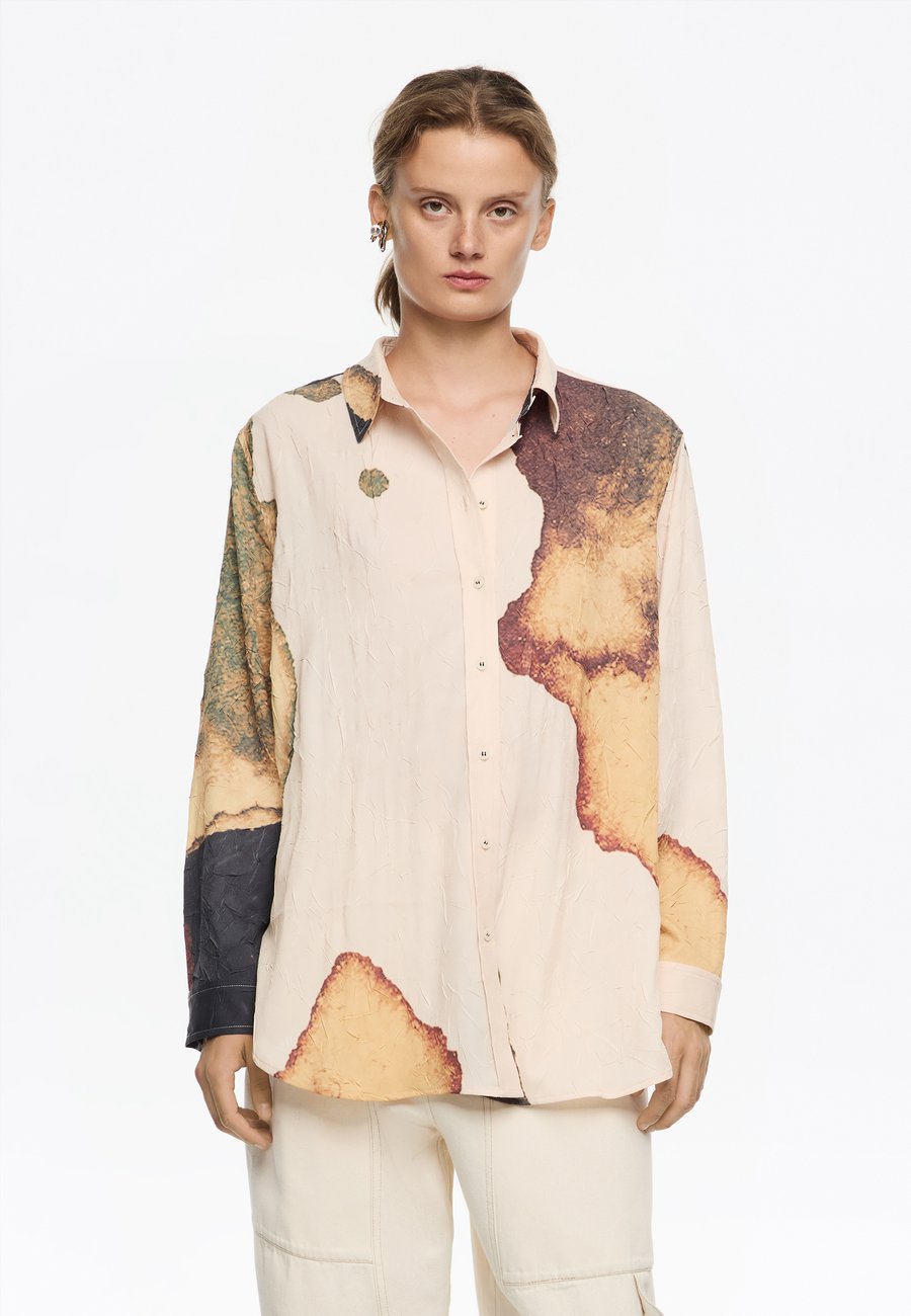 Блуза Bimba Y Lola Button-down blouse, Abstract Amarillo Claro/Light Yellow
Блуза Bimba Y Lola Button-down blouse, Abstract Amarillo Claro/Light Yellow