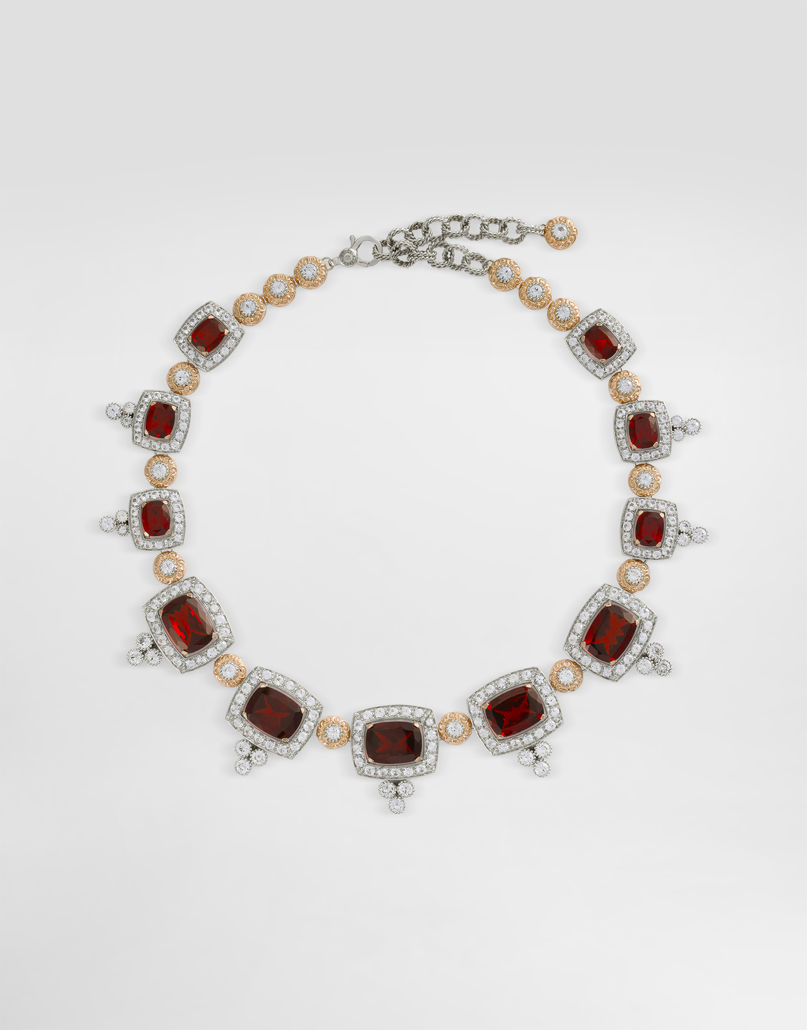 Ожерелье eleganza из белого и розового золота 18 карат с гранатами и сапфирами Dolce & Gabbana, белый
Ожерелье eleganza из белого и розового золота 18 карат с гранатами и сапфирами Dolce & Gabbana, белый