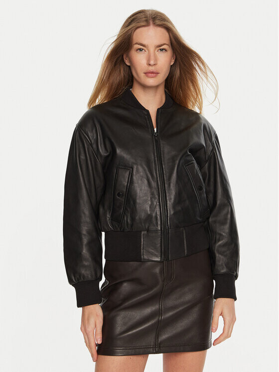 Кожаная куртка стандартного кроя Serge Pariente, черный
Кожаная куртка стандартного кроя Serge Pariente, черный