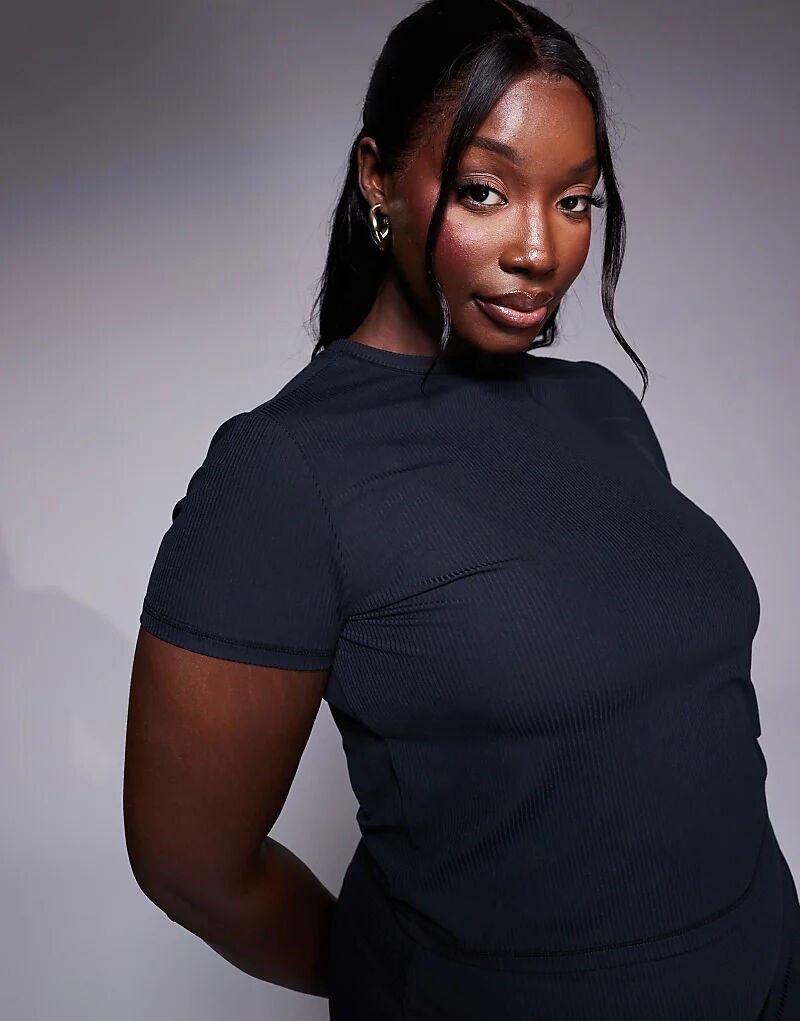 Футболка Curve мягкая на ощупь в рубчик для малышей черного цвета ASOS 4505
Футболка Curve мягкая на ощупь в рубчик для малышей черного цвета ASOS 4505