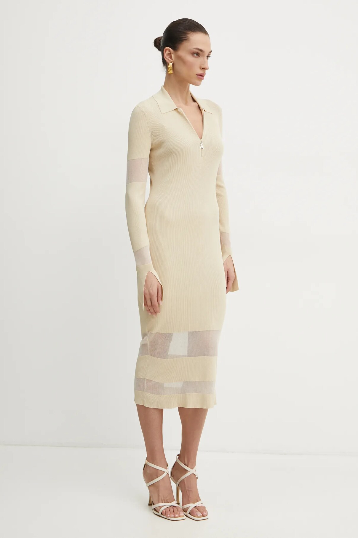 Платье Patrizia Pepe, бежевый
Платье Patrizia Pepe, бежевый