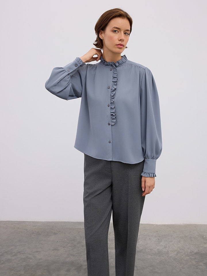 Блузка антрацитового цвета BGN
Блузка антрацитового цвета BGN