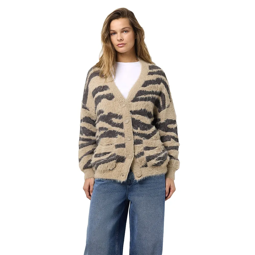 Свитер Noisy May Flynn v neck, коричневый
Свитер Noisy May Flynn v neck, коричневый