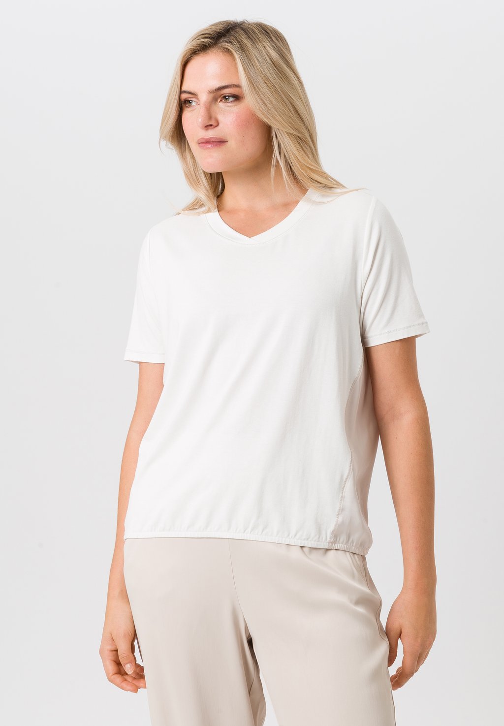 Блуза DAMEN TUZZI, белый 
Блуза DAMEN TUZZI, белый