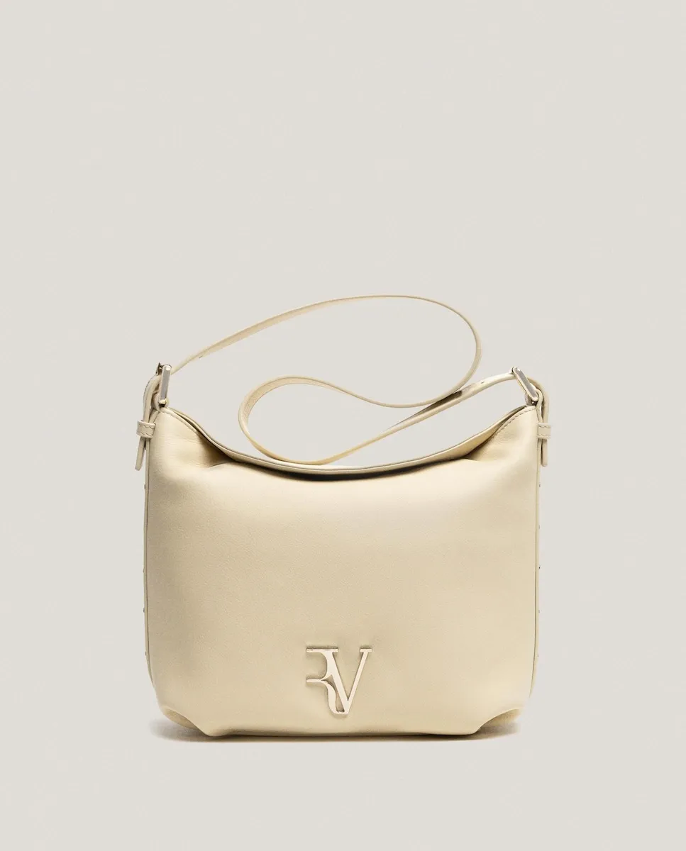 Маленький кожаный плечевой мешок хобо с заклепками Roberto Verino, бежевый
Маленький кожаный плечевой мешок хобо с заклепками Roberto Verino, бежевый