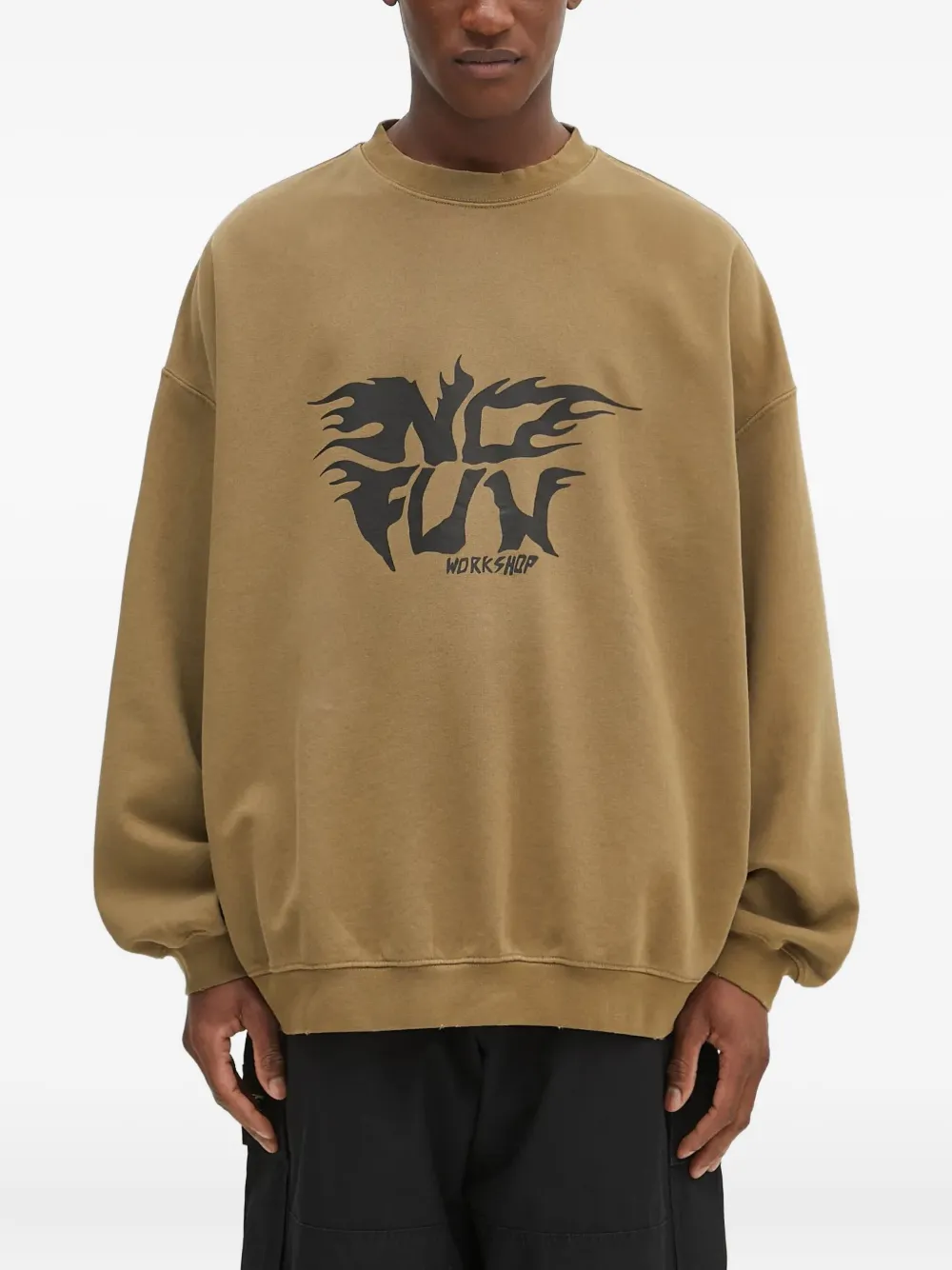 Толстовка с длинными рукавами и принтом 032C, коричневый
Толстовка с длинными рукавами и принтом 032C, коричневый