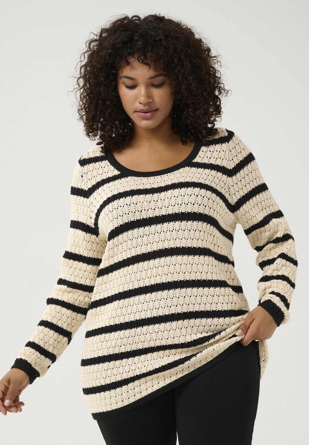 Джемпер ELINA Kaffe Curve, бежевый
Джемпер ELINA Kaffe Curve, бежевый