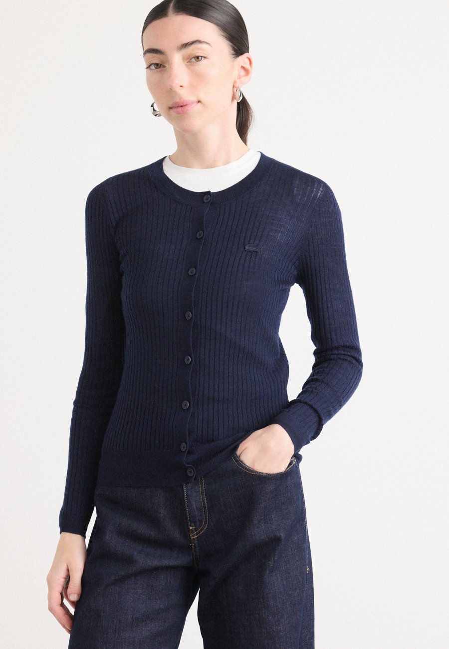 Кардиган Lacoste Cardigan, Navy Blue/Dark Blue
Кардиган Lacoste Cardigan, Navy Blue/Dark Blue