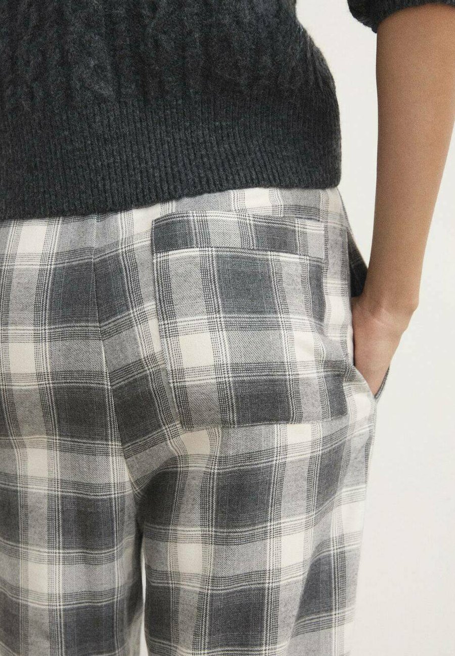 Брюки Mango ADULT, Grey
Брюки Mango ADULT, Grey