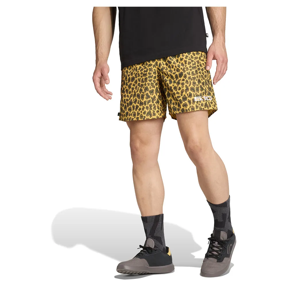 Шорты Five Ten Logo shorts, коричневый
Шорты Five Ten Logo shorts, коричневый