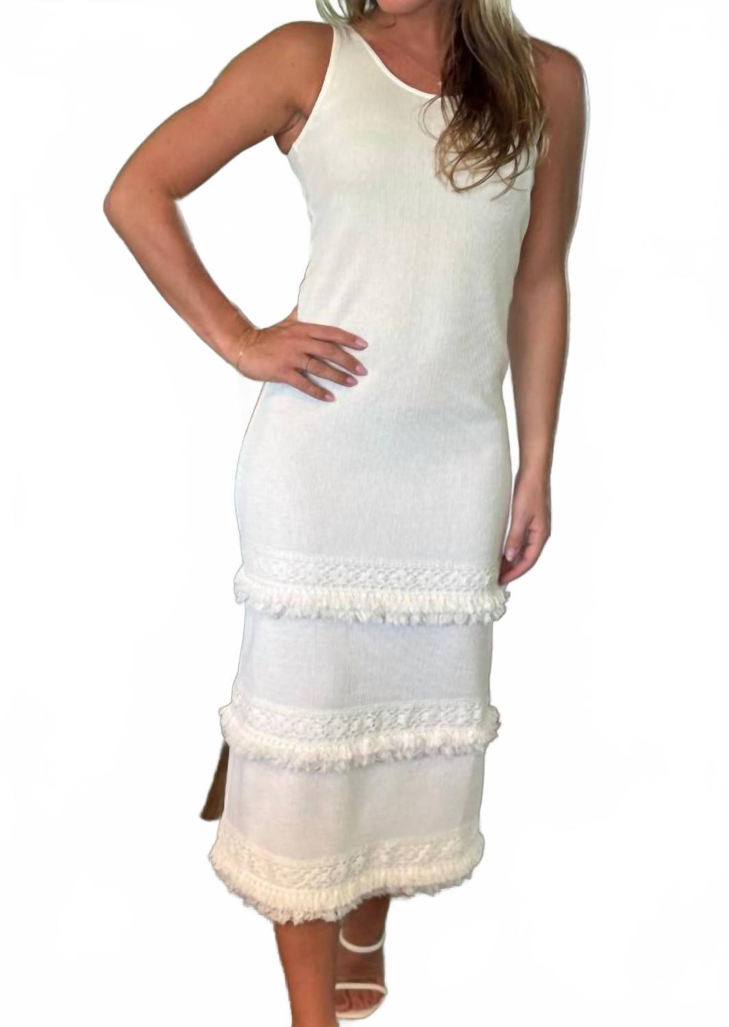 Классиное платье макси с рубчиками в цвете слоновая кость Mint
Классиное платье макси с рубчиками в цвете слоновая кость Mint