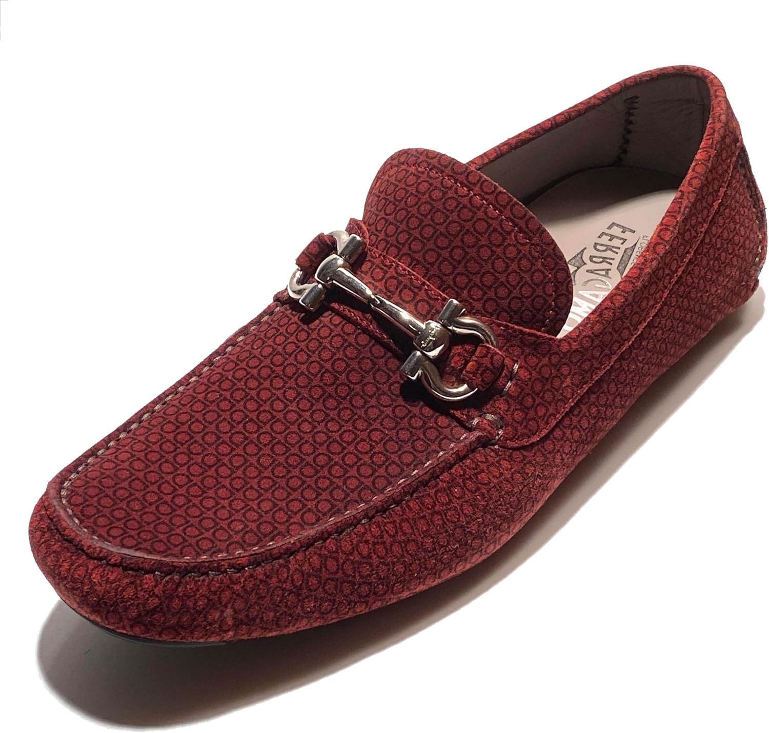 Мужские замшевые лоферы-водители Ferragamo Gancini Bit Red Parigi 17 коричневого цвета (Salvatore)
Мужские замшевые лоферы-водители Ferragamo Gancini Bit Red Parigi 17 коричневого цвета (Salvatore)