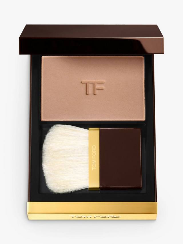 Прозрачная пудра для фиксации макияжа TOM FORD, Sahara Dusk
Прозрачная пудра для фиксации макияжа TOM FORD, Sahara Dusk