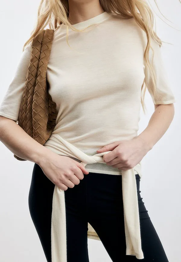 Простая футболка Na-Kd, Offwhite, Белый, Простая футболка Na-Kd, Offwhite
Простая футболка Na-Kd, Offwhite, Белый, Простая футболка Na-Kd, Offwhite