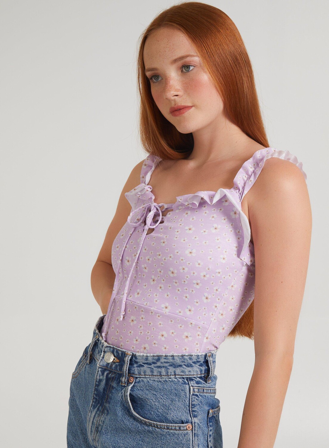 Боди с цветочным принтом и завязкой спереди Pink Vanilla, фиолетовый
Боди с цветочным принтом и завязкой спереди Pink Vanilla, фиолетовый