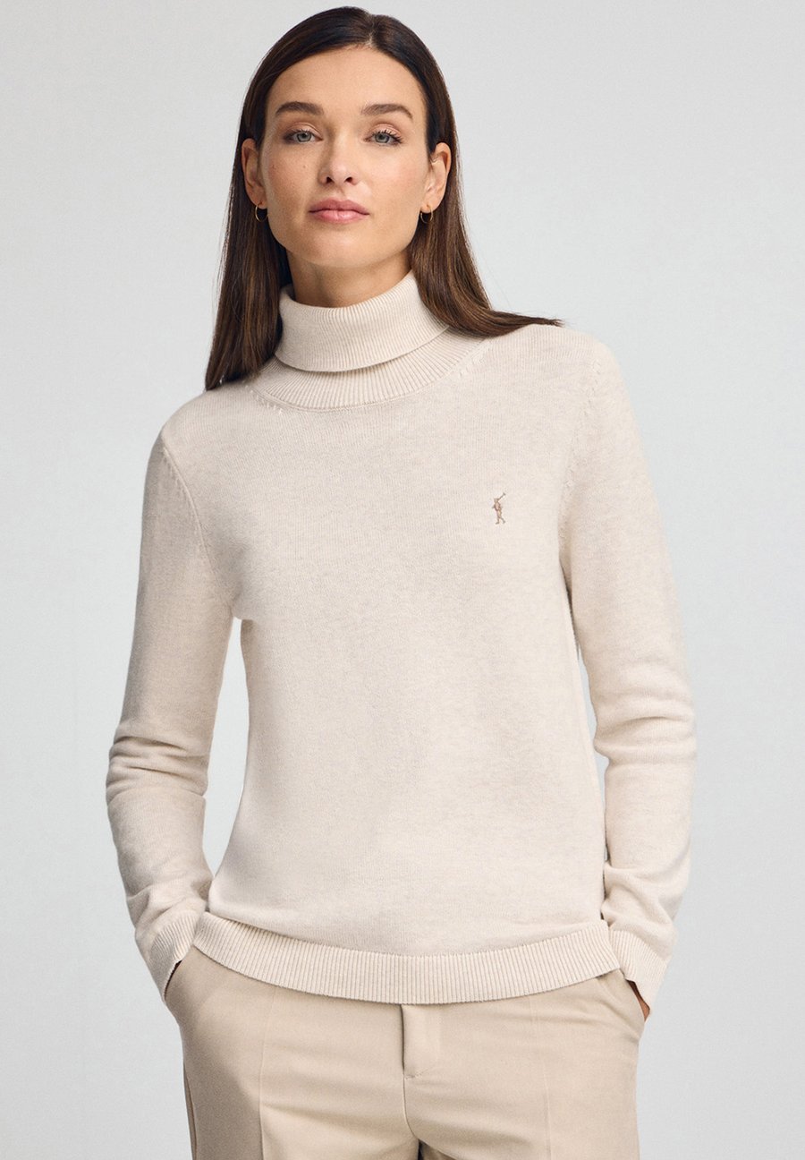 Джемпер Polo Club TURTLENECK, Egret Vigore/Off-White
Джемпер Polo Club TURTLENECK, Egret Vigore/Off-White