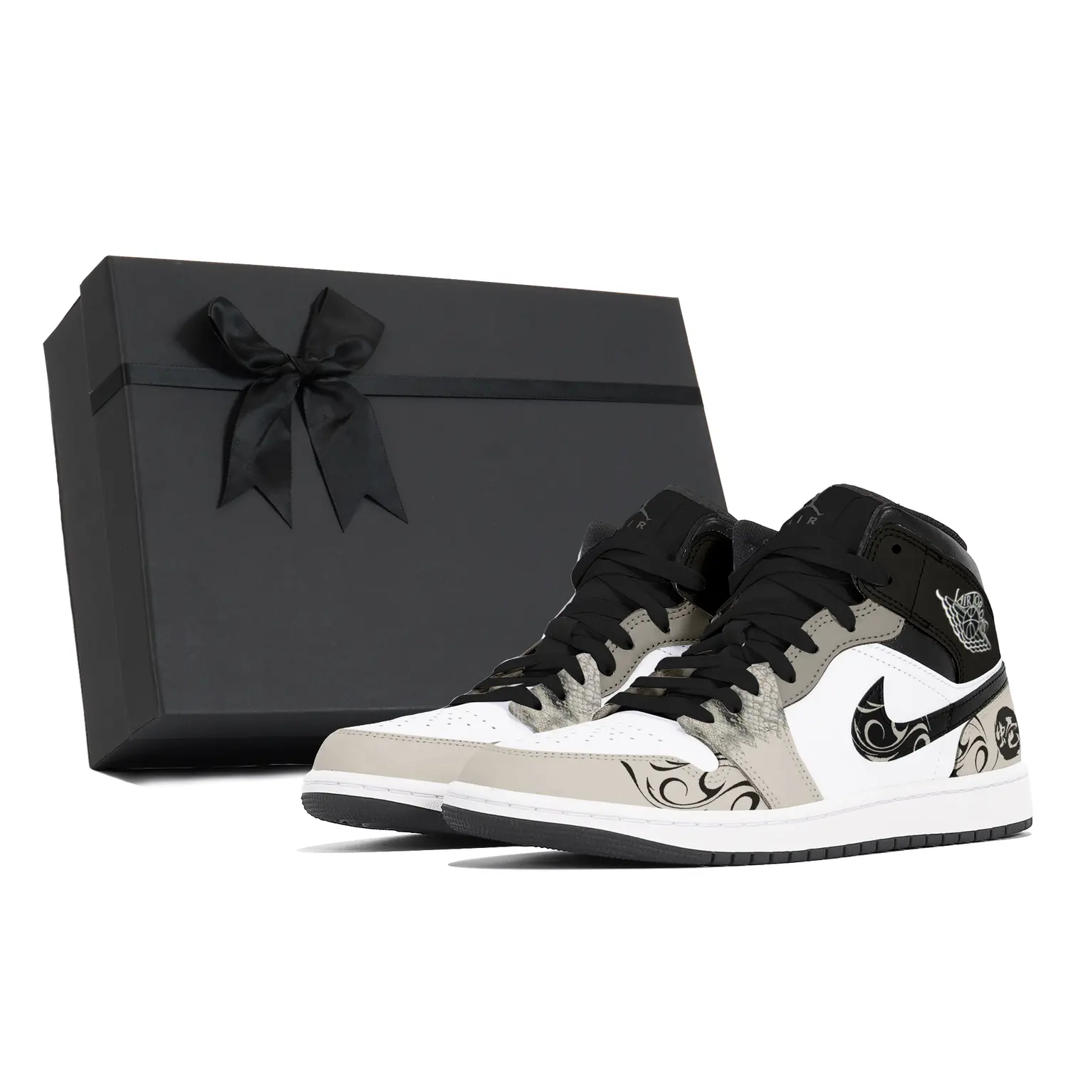 Jordan Air 1 устойчивые к истиранию кроссовки Mid Top Vintage для мужчин серый белый черный
Jordan Air 1 устойчивые к истиранию кроссовки Mid Top Vintage для мужчин серый белый черный