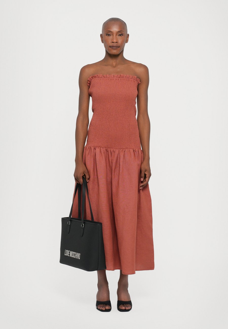 Сумка-шоппер Love Moschino BOLD LOVE, Black
Сумка-шоппер Love Moschino BOLD LOVE, Black