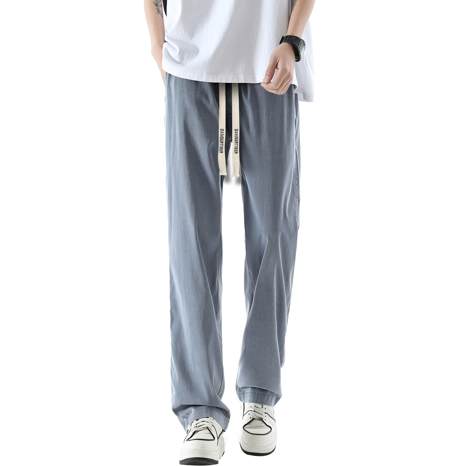 Джинсы унисекс Dangertiger, Светло-синий
Джинсы унисекс Dangertiger, Светло-синий