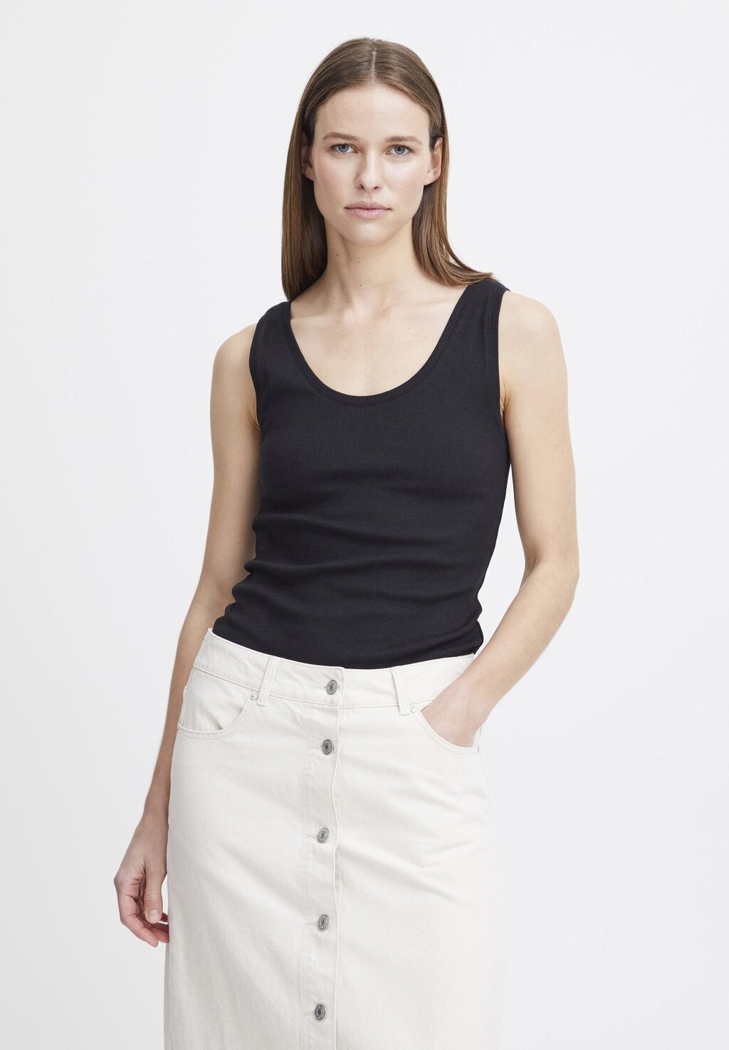 Топ SANANA b.young, цвет black
Топ SANANA b.young, цвет black