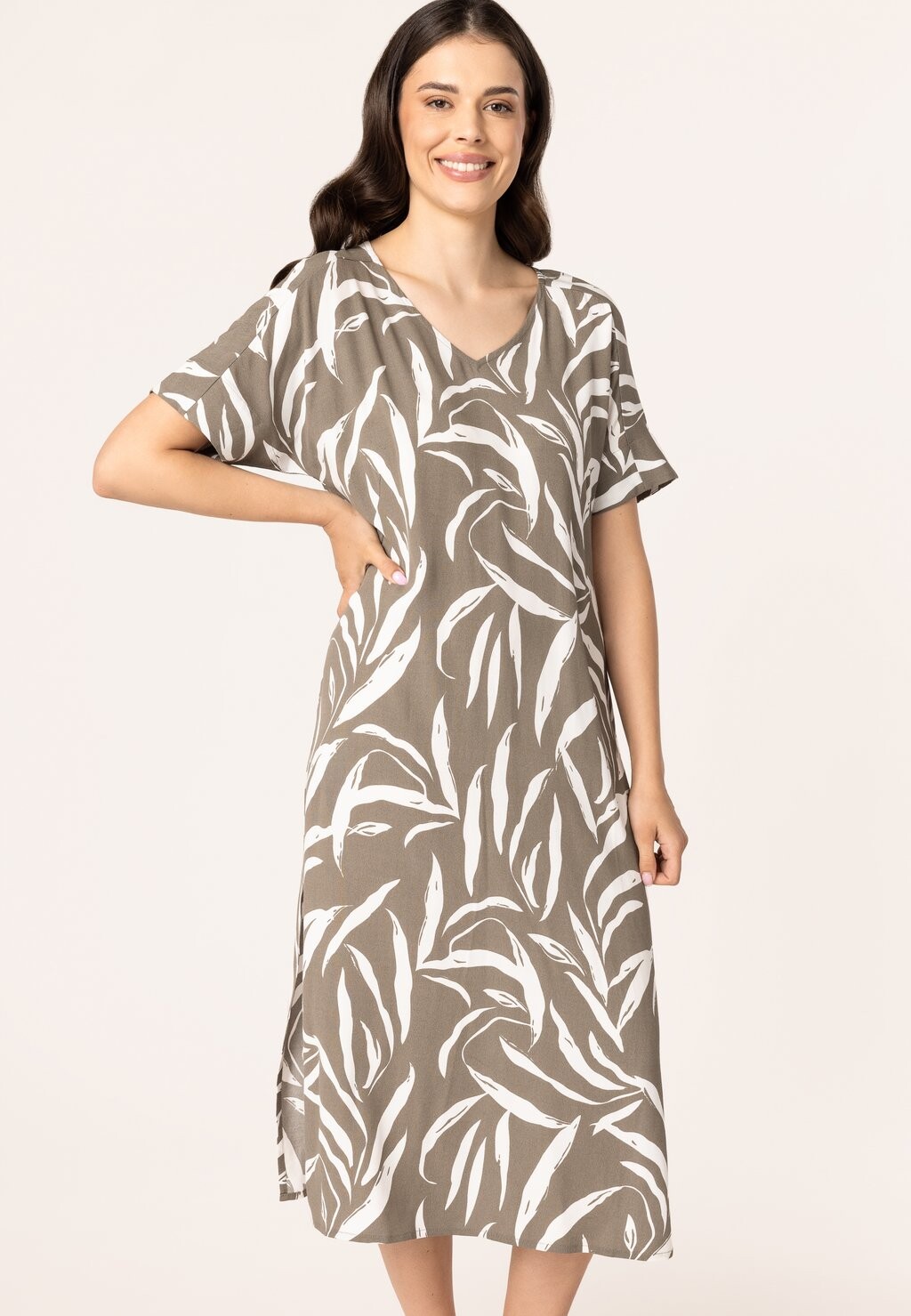 Дневное платье QUIOSQUE, бежевый
Дневное платье QUIOSQUE, бежевый