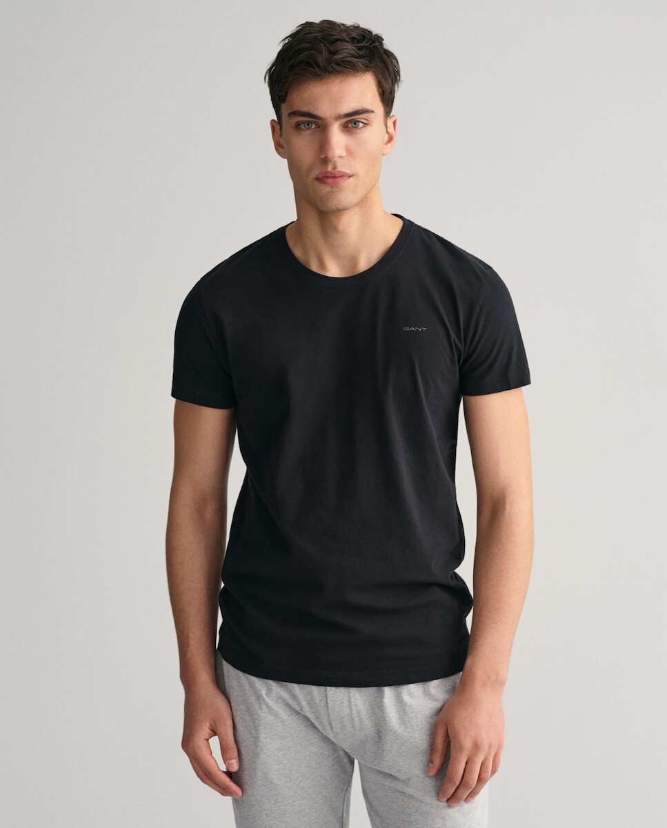 Комплект из двух мужских хлопковых маек с короткими рукавами Gant, черный
Комплект из двух мужских хлопковых маек с короткими рукавами Gant, черный