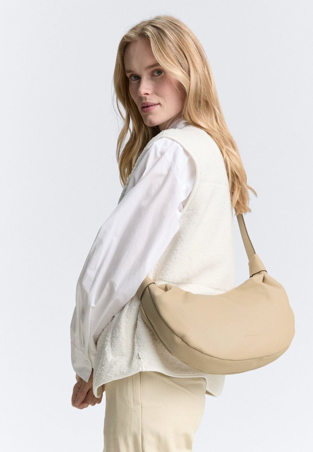 Сумка через плечо TOM TAILOR, бежевый
Сумка через плечо TOM TAILOR, бежевый