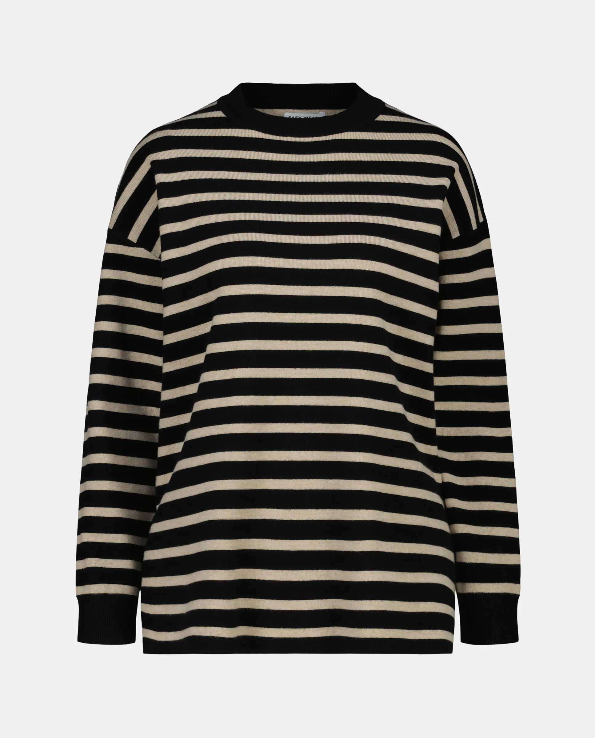 Женский свитер с воротником-стойкой и боковыми разрезами Easy Wear, черный
Женский свитер с воротником-стойкой и боковыми разрезами Easy Wear, черный