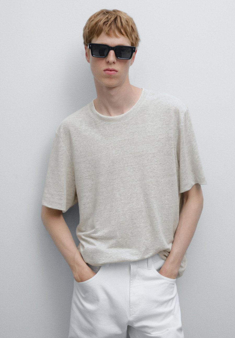 Футболка Massimo Dutti CONTRAST COLLAR SHORT SLEEVES, Grey
Футболка Massimo Dutti CONTRAST COLLAR SHORT SLEEVES, Grey