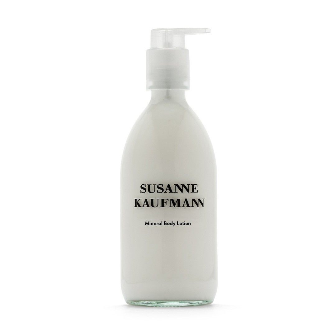 Лосьон для тела mineral body lotion Susanne Kaufmann, объем 250 мл
Лосьон для тела mineral body lotion Susanne Kaufmann, объем 250 мл