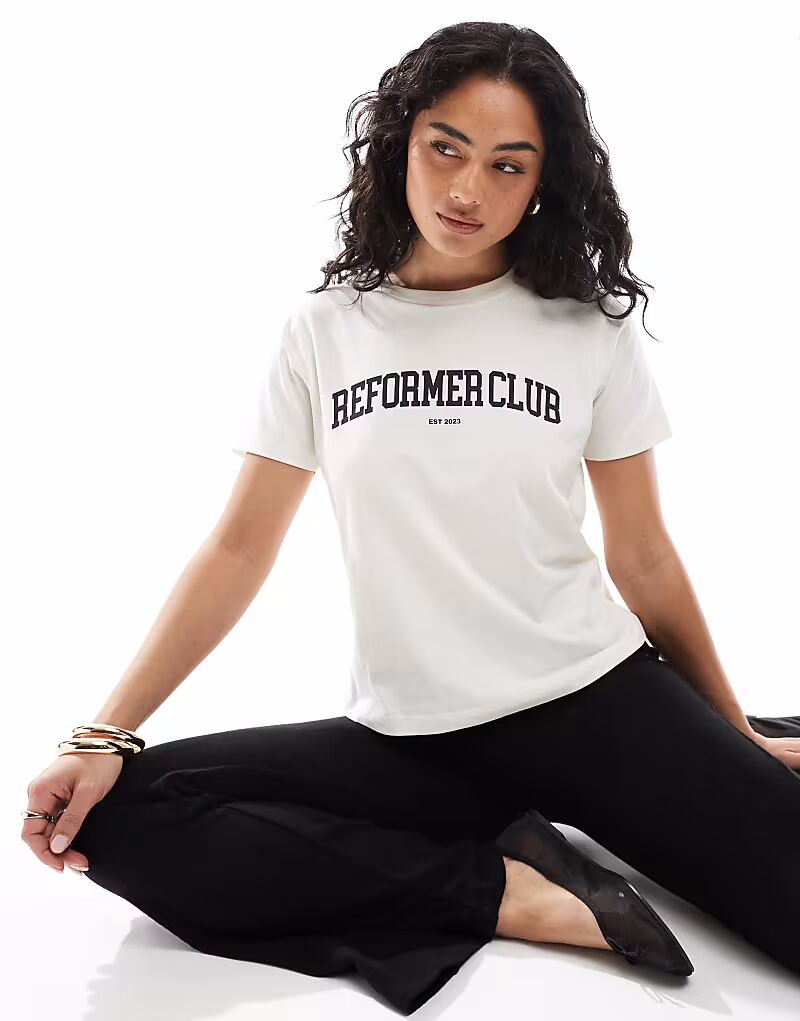 Футболка клуба реформаторов JJXX кремового цвета
Футболка клуба реформаторов JJXX кремового цвета