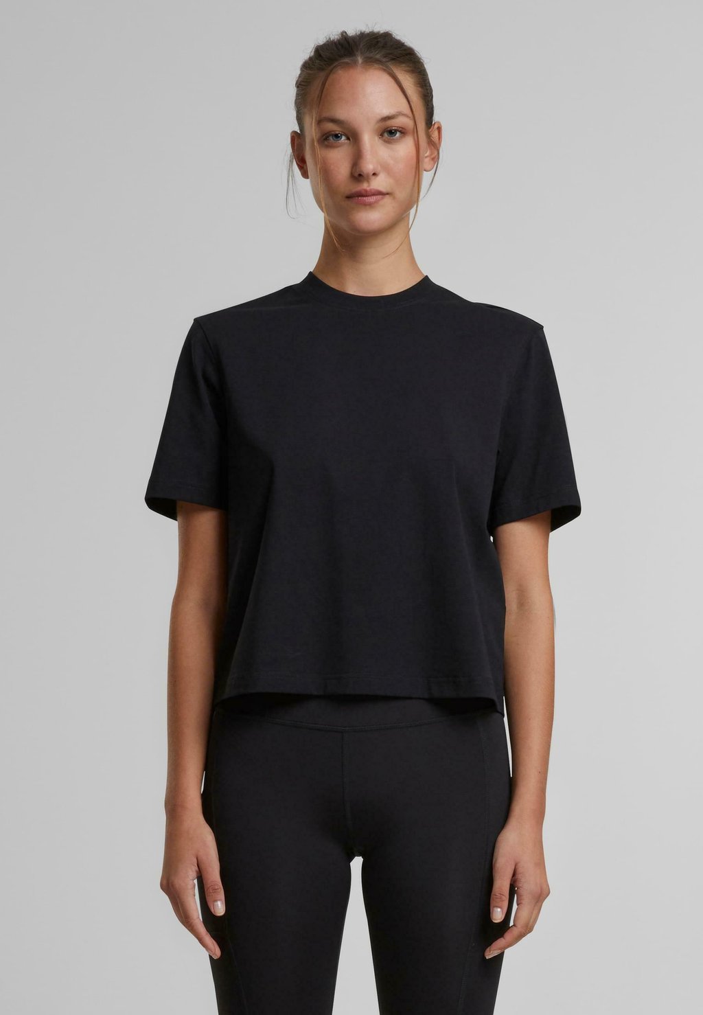 Базовая футболка SORONA Urban Classics, черный
Базовая футболка SORONA Urban Classics, черный