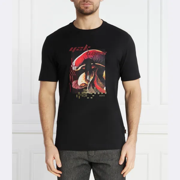Футболка стандартного кроя с грибами Boss, черный
Футболка стандартного кроя с грибами Boss, черный