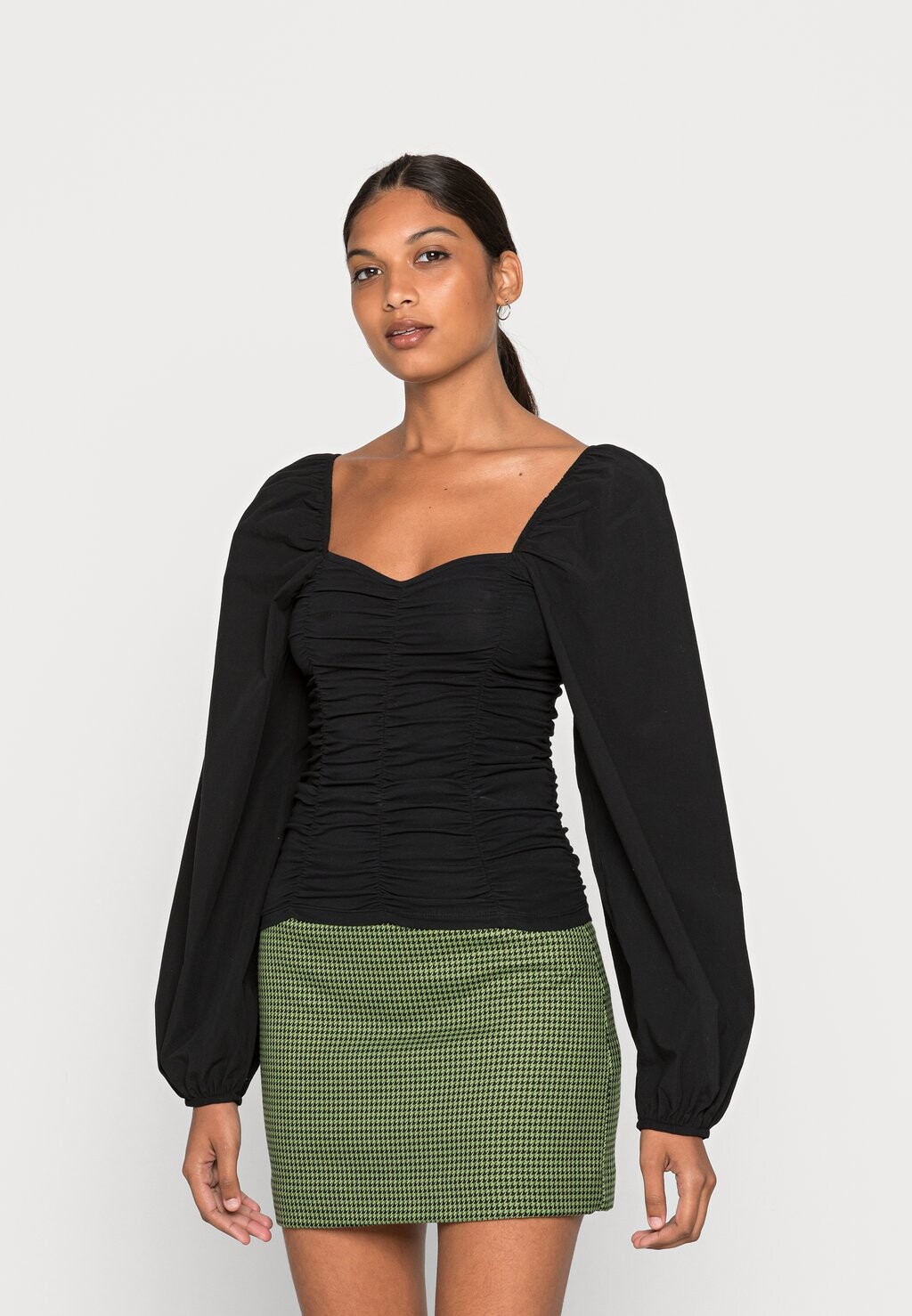 Блузка Pcmalysia Pieces, черная
Блузка Pcmalysia Pieces, черная