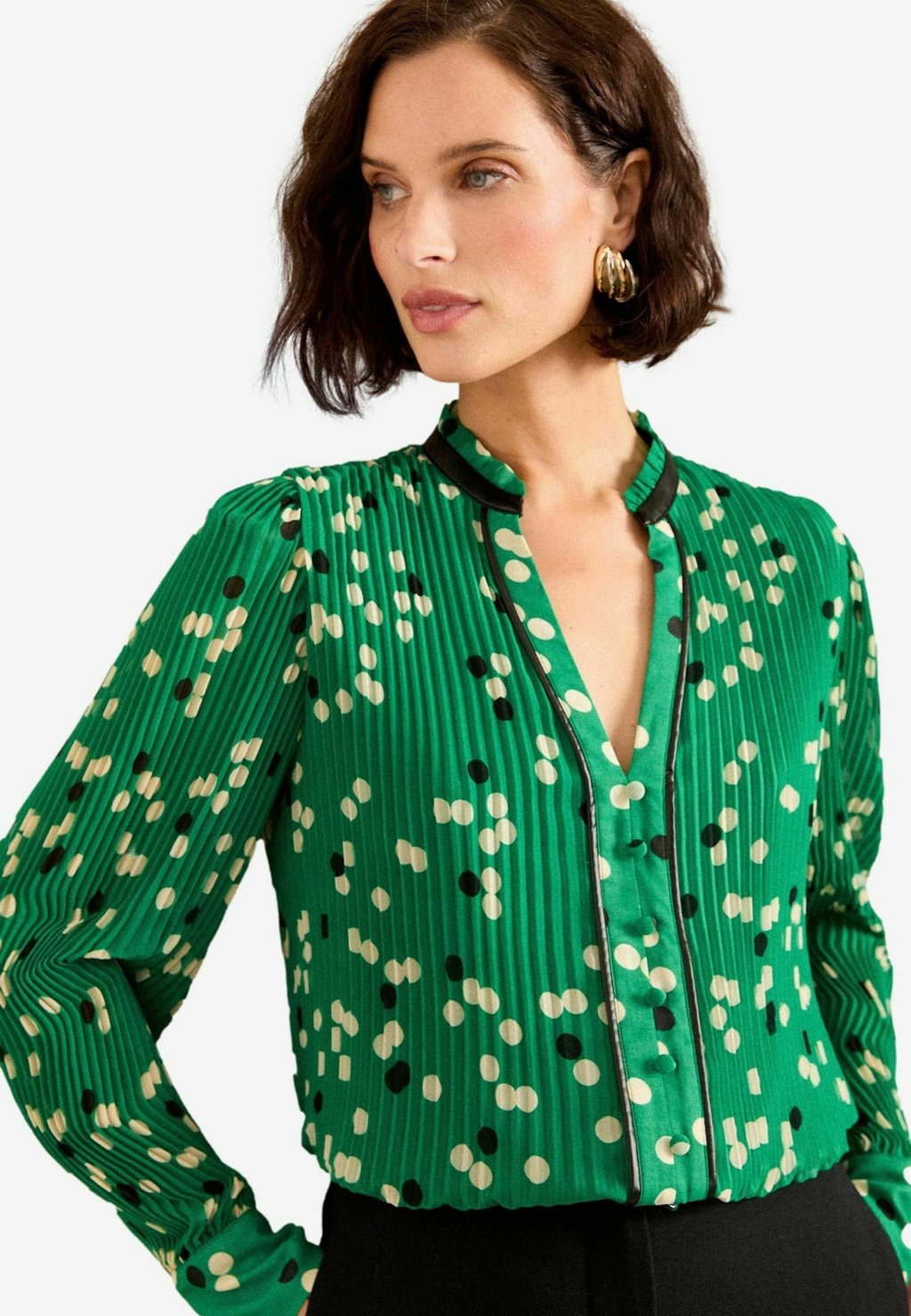 Блуза LONG SLEEVE Love & Roses, зеленый
Блуза LONG SLEEVE Love & Roses, зеленый
