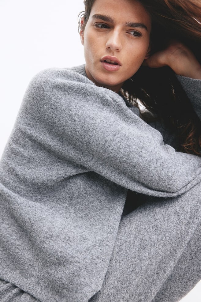 Джемпер H&M, серый
Джемпер H&M, серый