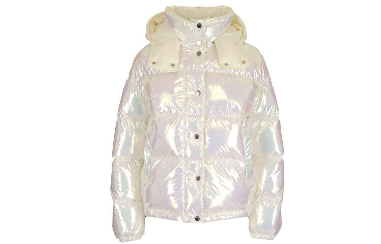 Пуховик женский белый Moncler
Пуховик женский белый Moncler