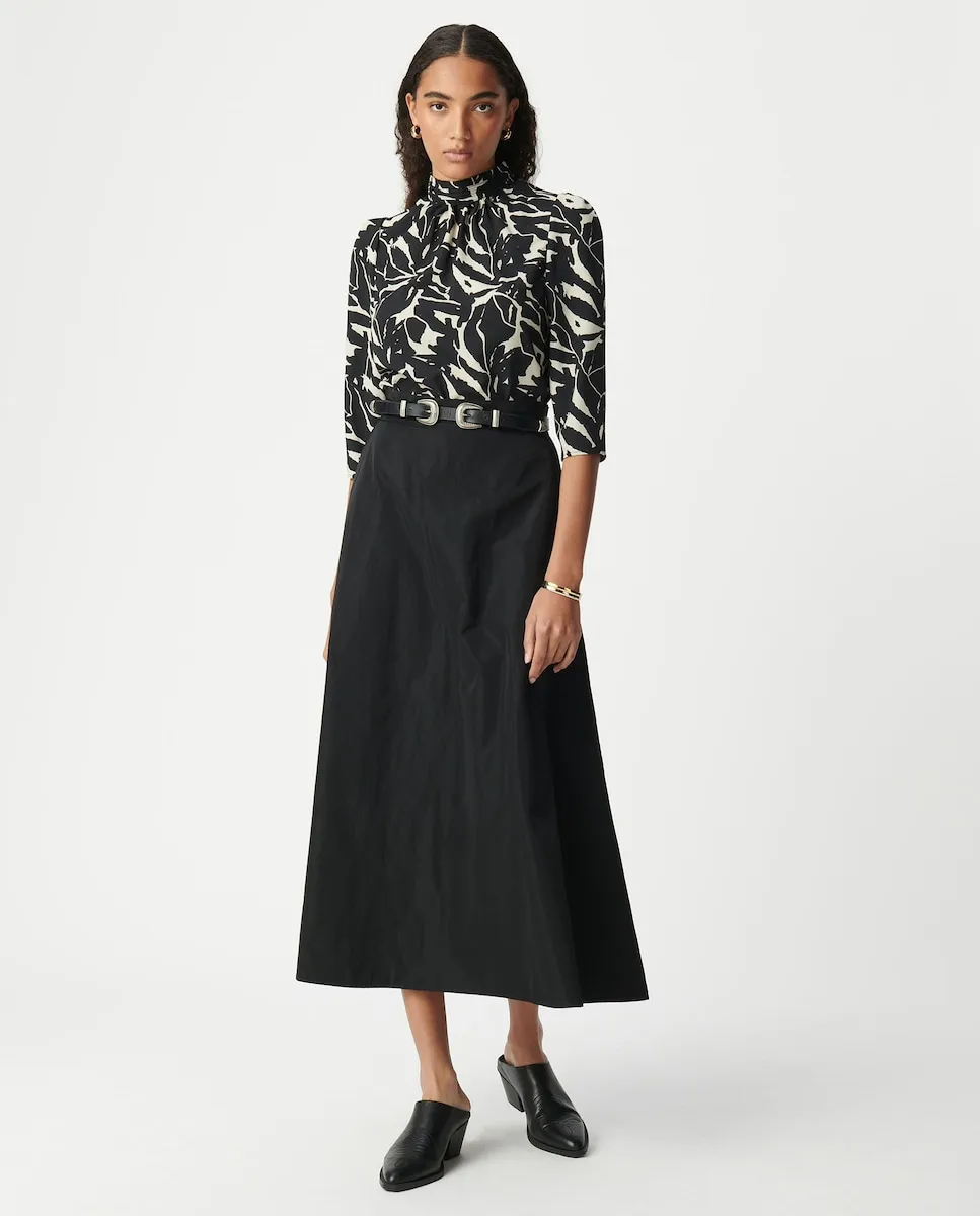 Длинная трапециевидная юбка из нейлона IKKS, черный
Длинная трапециевидная юбка из нейлона IKKS, черный