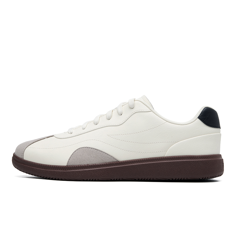 FILA Легкие повседневные туфли мужские, белые, коричневые
FILA Легкие повседневные туфли мужские, белые, коричневые