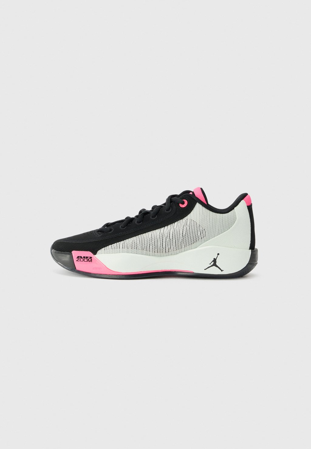 Баскетбольные кроссовки JORDAN LUKA .77, черный
Баскетбольные кроссовки JORDAN LUKA .77, черный