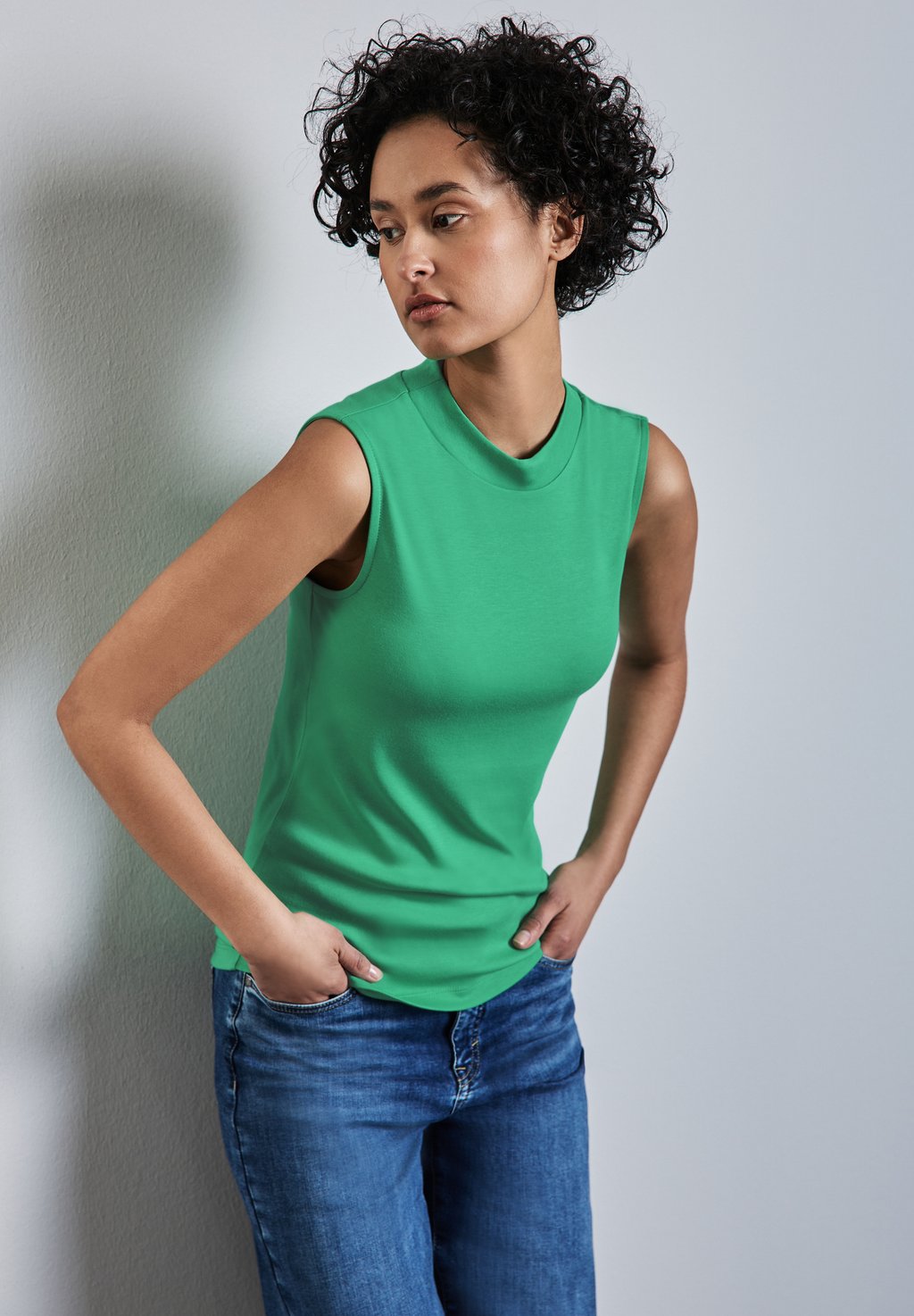 Топ MIT TURTLENECK Street One, зеленый
Топ MIT TURTLENECK Street One, зеленый