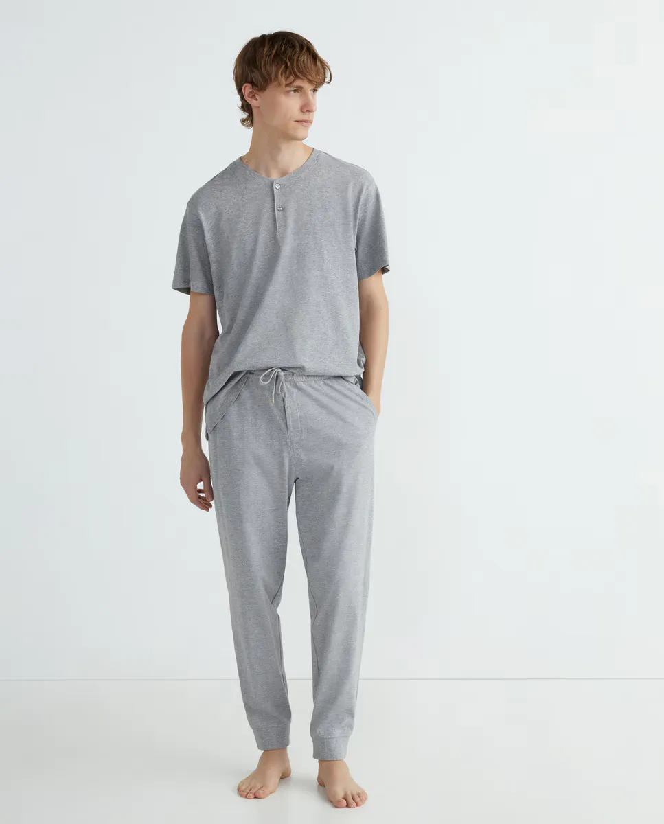 Длинные трикотажные брюки мужские Dustin, темно-серый
Длинные трикотажные брюки мужские Dustin, темно-серый