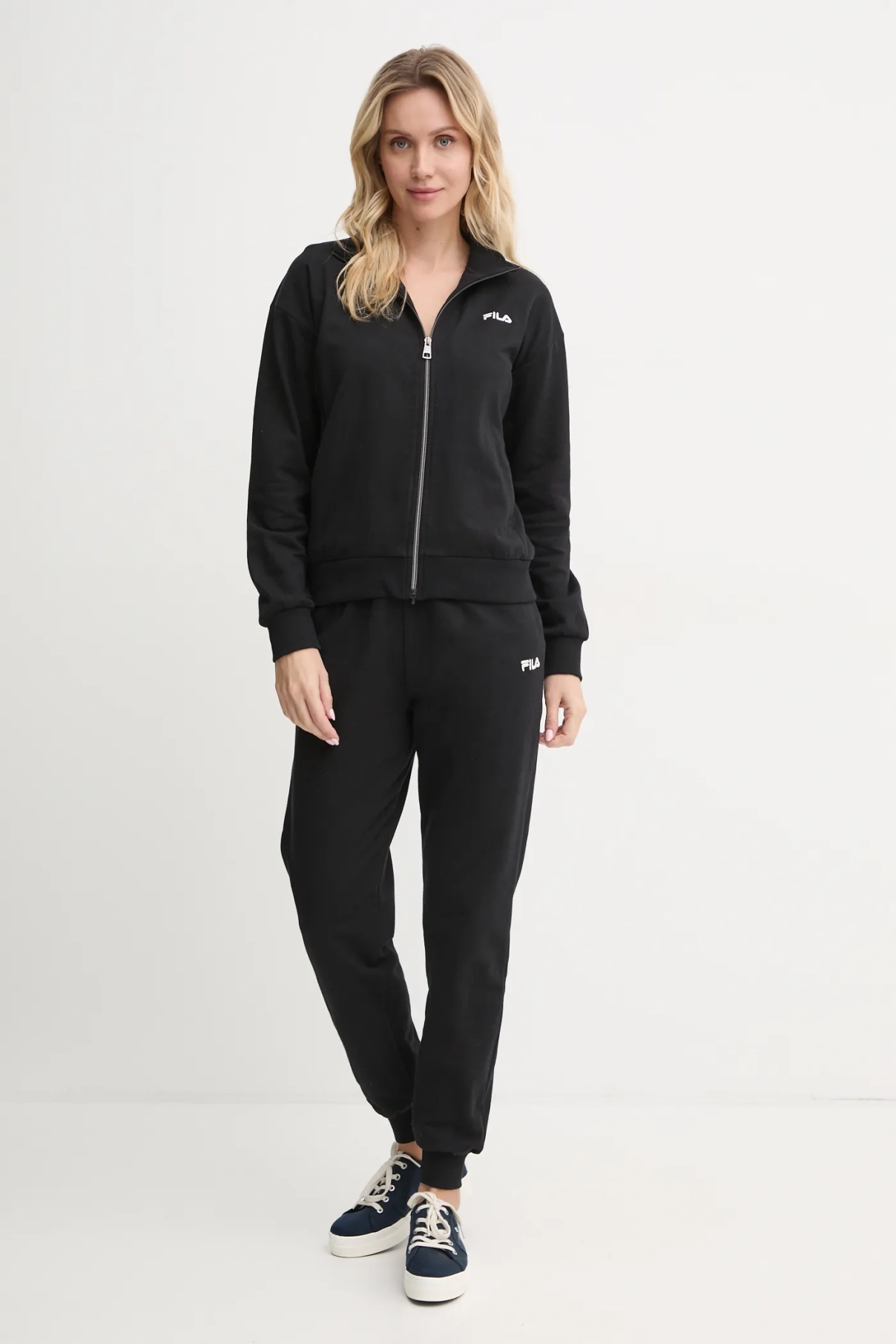 Хлопковый спортивный костюм для отдыха Fila, черный
Хлопковый спортивный костюм для отдыха Fila, черный