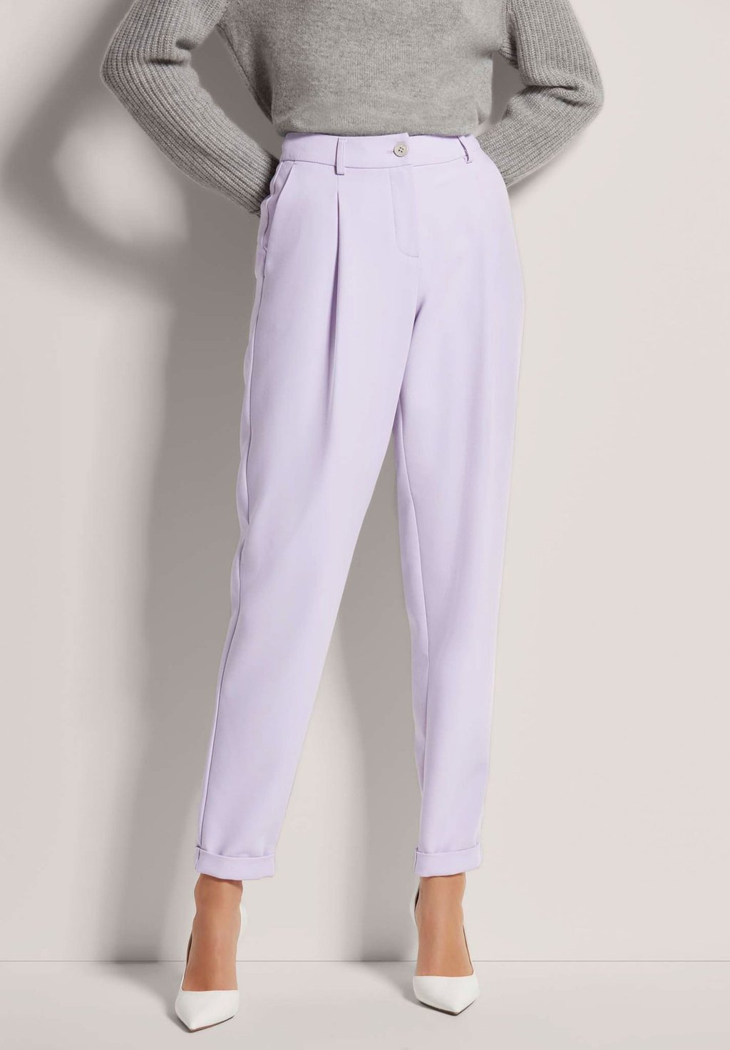 Чиносы MADELEINE, фиолетовый
Чиносы MADELEINE, фиолетовый