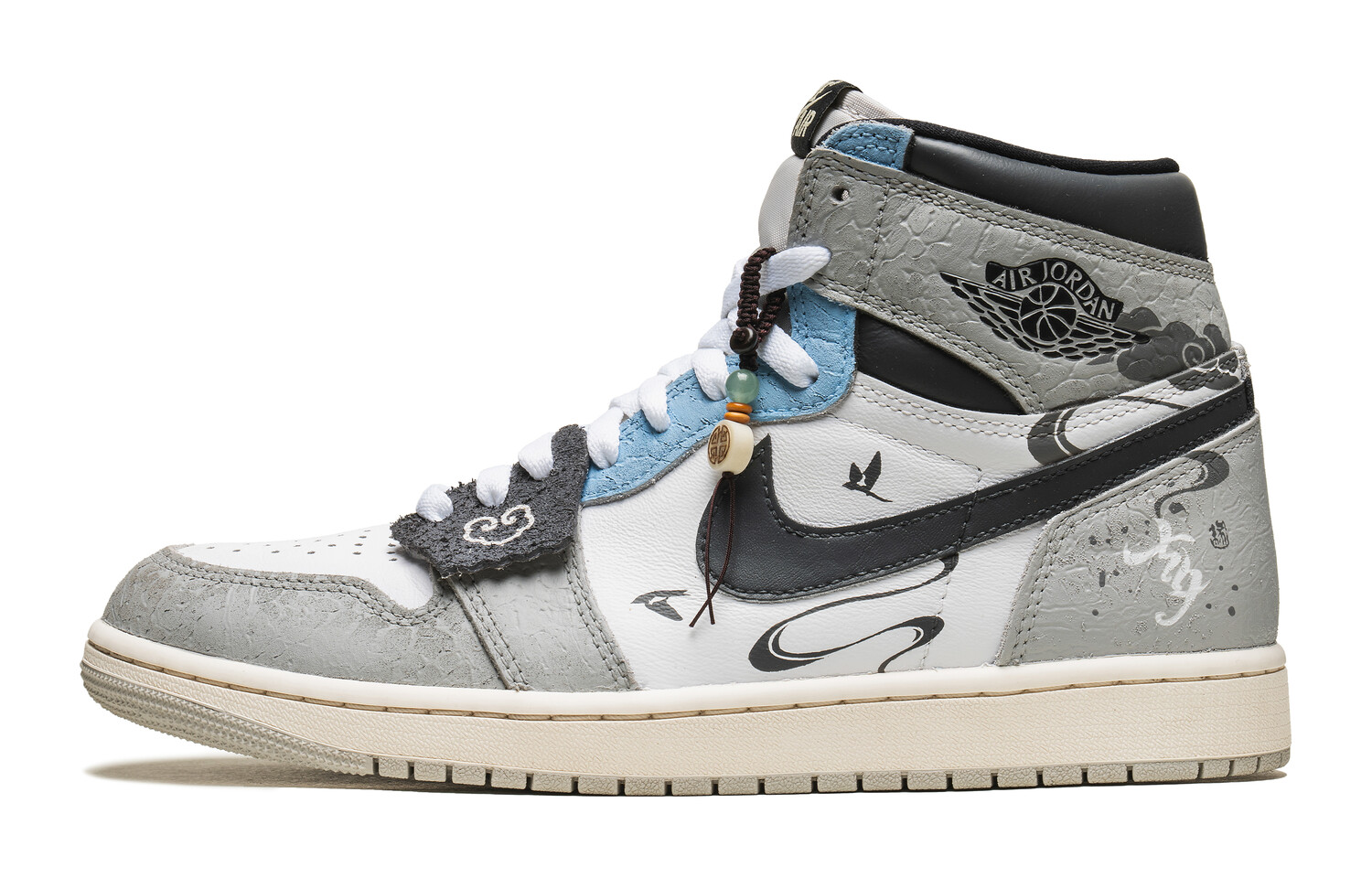 Кроссовки Air Jordan 1 Vintage Basketball Shoes Women's High-top Blue/black/white, серый
Кроссовки Air Jordan 1 Vintage Basketball Shoes Women's High-top Blue/black/white, серый