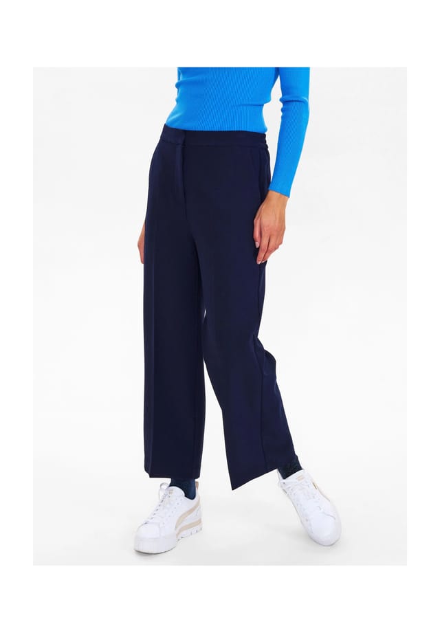 Брюки длиной до щиколотки со стрелками Nümph, цвет 3038 dark sapphir
Брюки длиной до щиколотки со стрелками Nümph, цвет 3038 dark sapphir