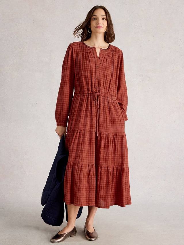 Хлопковое платье таша с длинным рукавом и v-образным вырезом миди в клетку White Stuff
Хлопковое платье таша с длинным рукавом и v-образным вырезом миди в клетку White Stuff