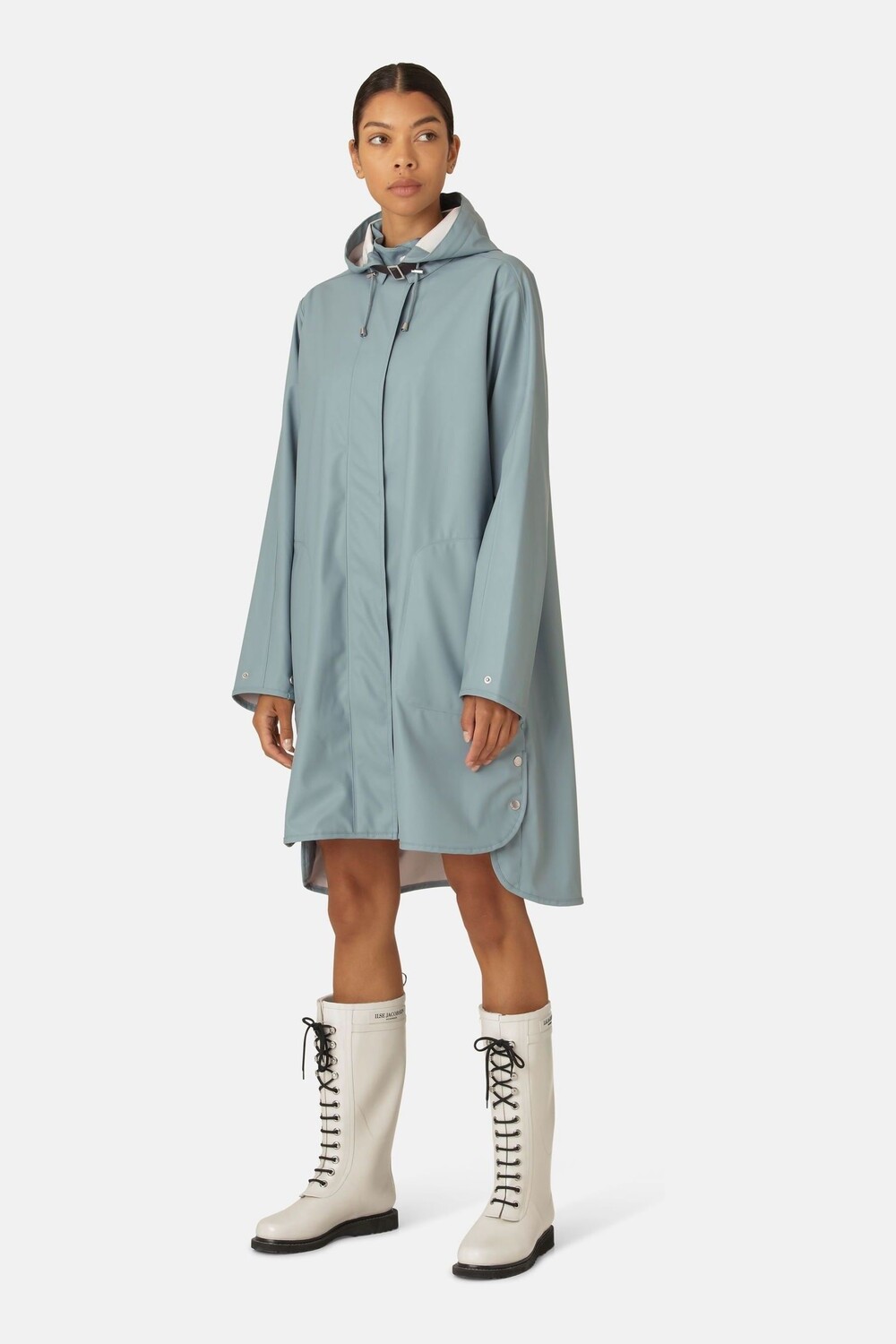 Водонепроницаемый плащ свободного кроя по фигуре Ilse Jacobsen, синий
Водонепроницаемый плащ свободного кроя по фигуре Ilse Jacobsen, синий